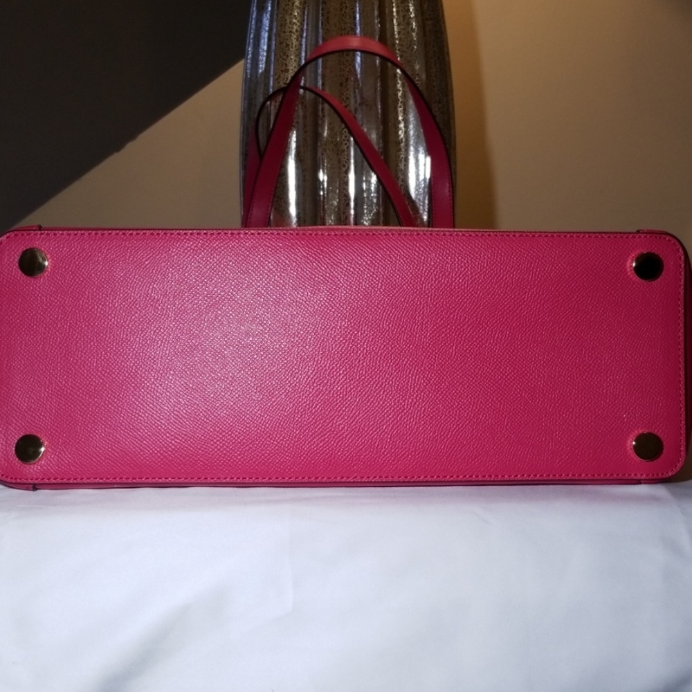 Michael Kors Handbag - Picture 4 of 7